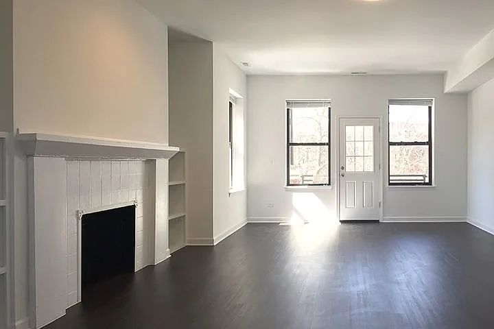 5507-5509 S. Hyde Park Boulevard — Photo 10