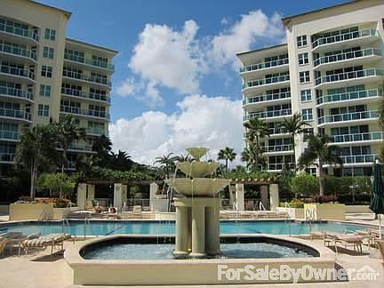 Pool and Fountain : 208A is located to your right. See View from Pool.