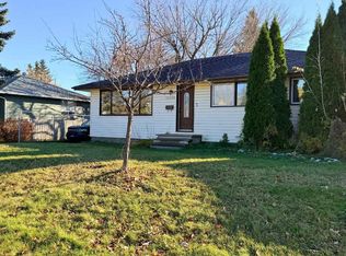 10249 N 111th Ave, Grande Prairie, AB T8V 1T7