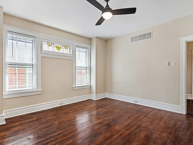 6026-28 Pershing Ave #6028 — Photo 11