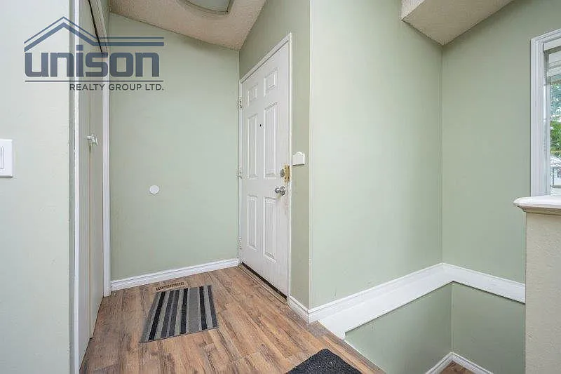 4 bed, 2.5 bath, 1053 sqft, $2,900 — Photo 1