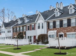 40 Kingston Run, North Brunswick, NJ 08902