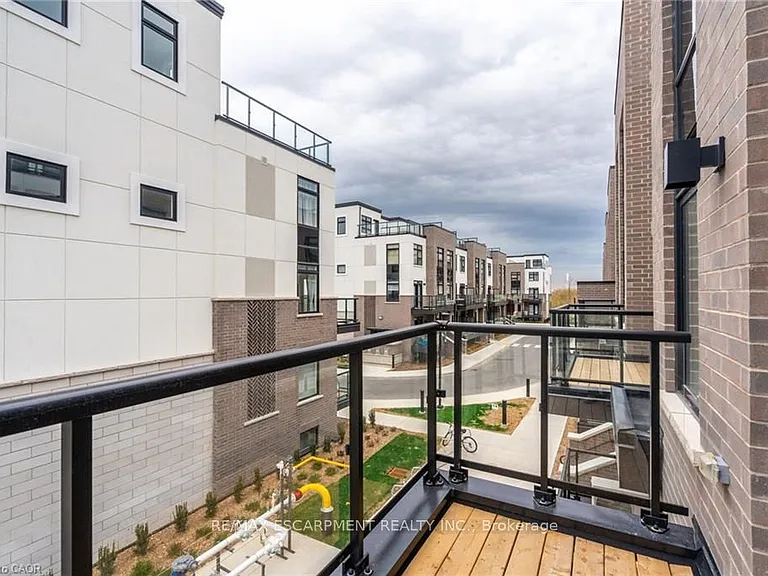 1585 Rose Way #119 — Photo 11