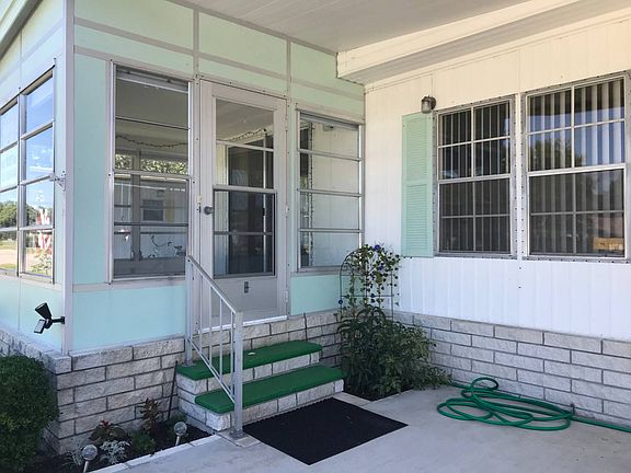 2nd image of 3150 NE 36th Ave #266