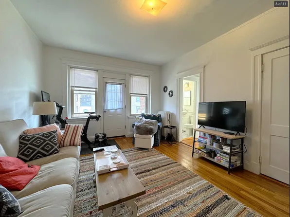 124 Brainerd Rd #4, Allston, MA 02134