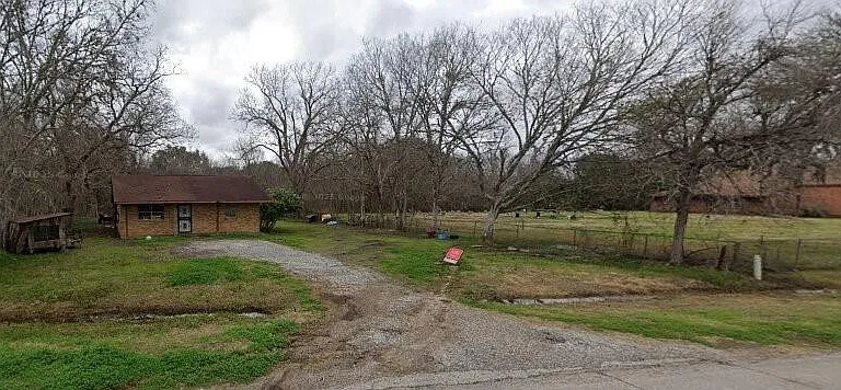 14127 FM 2759 Rd — Photo 6