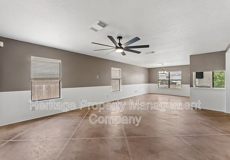 8038 Cantura Mls — Photo 4