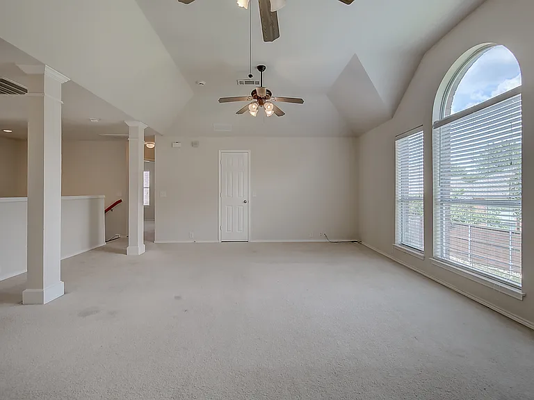 2609 Monroe Dr — Photo 32