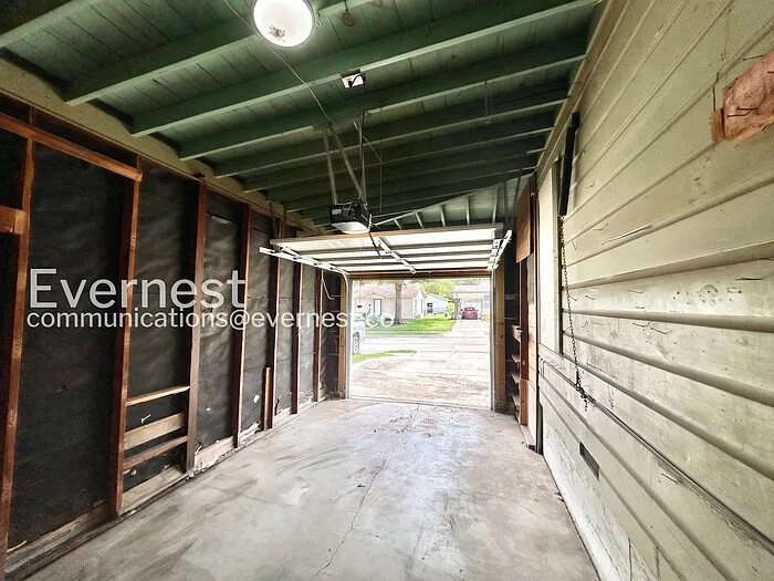 4328 Waits Ave — Photo 19