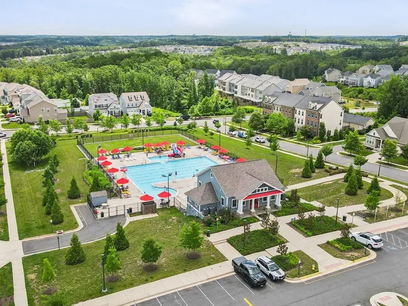 19 Artemisia Way #301, Stafford, VA 22554