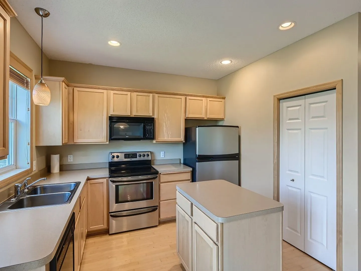 Blaine Home — Photo 3