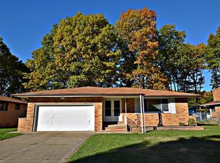 833 E Meadowlawn Blvd, Seven Hills, OH