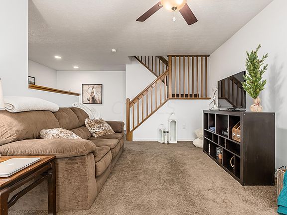 5th image of 7022 Gallant Fox Dr #12-702