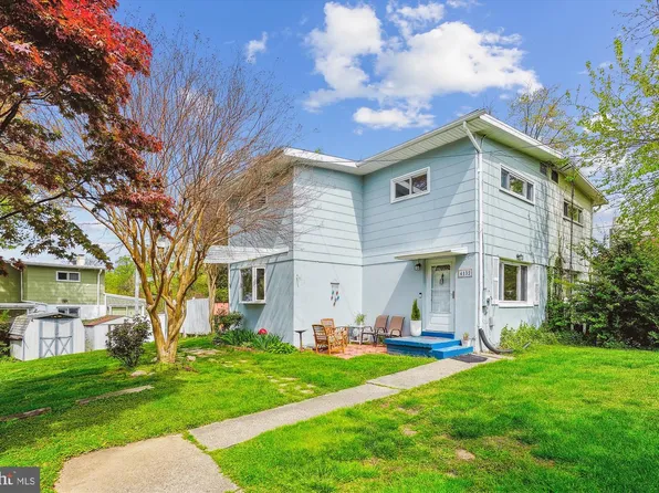 4132 Leonard Dr, Fairfax, VA 22030