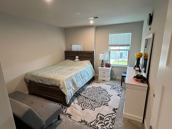 4th image of 534 Martin Creek Dr