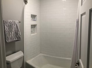 27W146 Chestnut Ln, Winfield, IL 60190