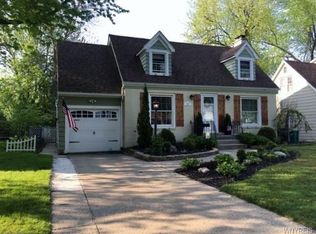 121 Burke Dr, Cheektowaga, NY 14215