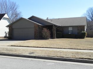 415 W Quanah Pl, Broken Arrow, OK 74011