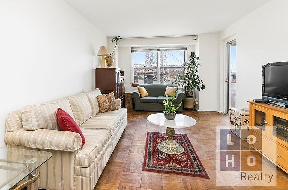 1st image of 570 Grand St #L1107