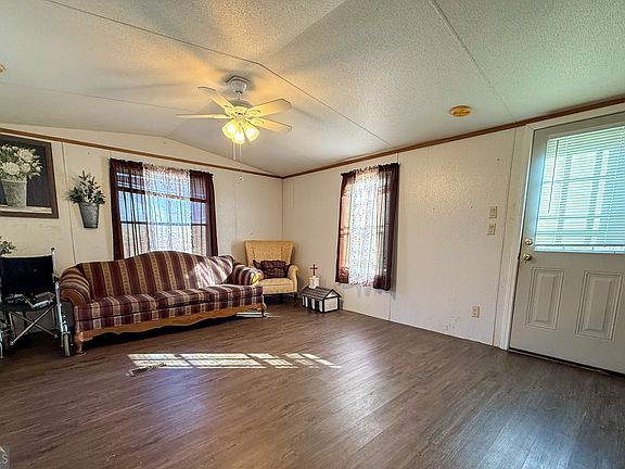 5th image of 1177 Twin River Orchard Rd