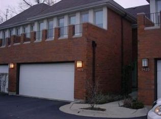 1423 N Milwaukee Ave, Libertyville, IL 60048