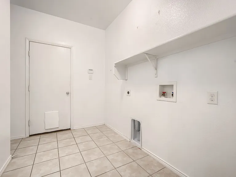 10233 Pyrite Dr — Photo 17