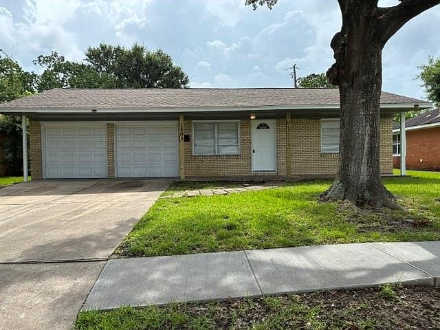 1st image of 1805 Thelma Ln