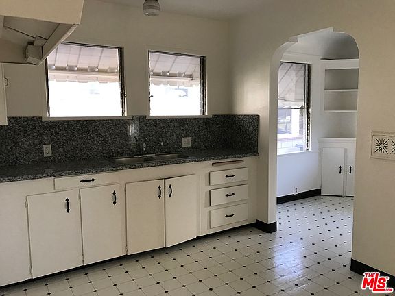 5th image of 1621 La Golondrina Ave