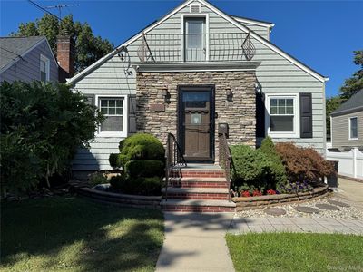 720 Washington Street, Franklin Square, NY, 11010