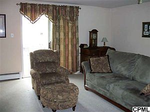 5th image of 3980 Lewisberry Rd