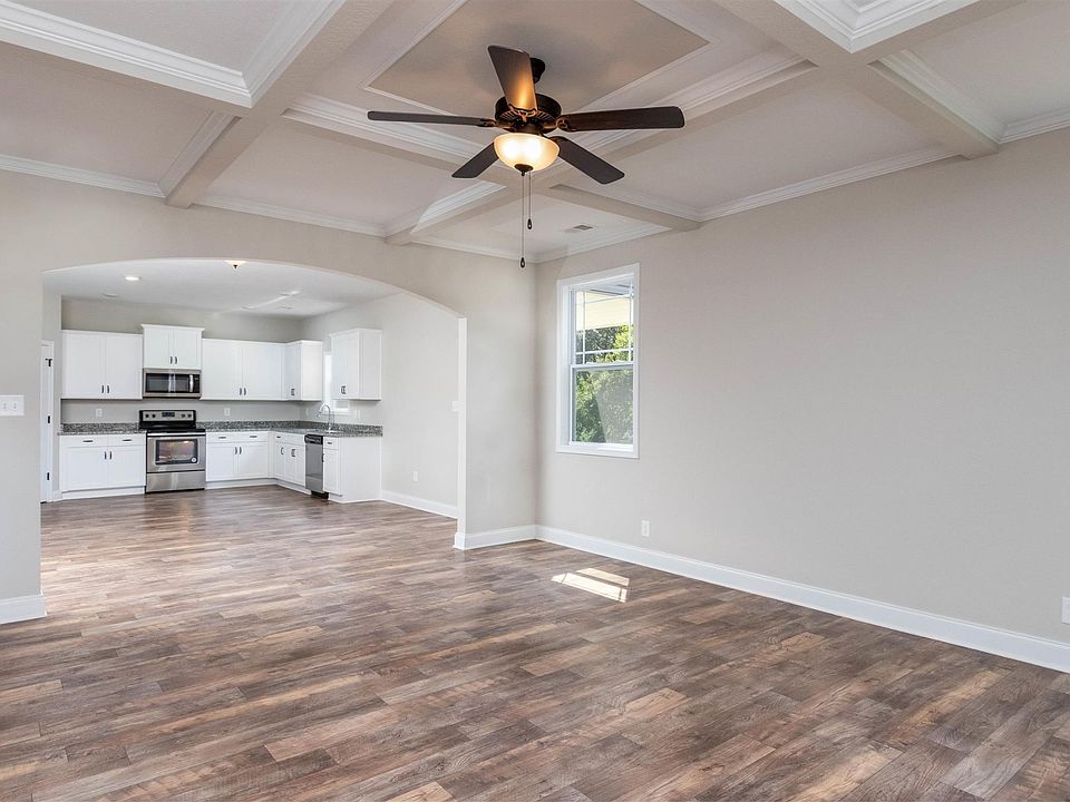 1st image of 1331 Black Oak Cir