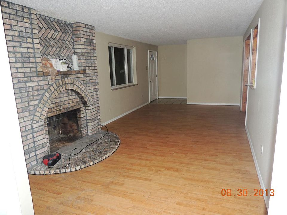 557 Thurston Ave Saint Louis, MO, 63134 Apartments for Rent Zillow