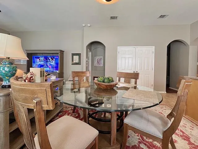 10717 Casitas Dr — Photo 8