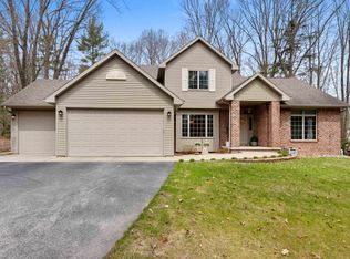 3408 Blackberry Ln, Green Bay, WI 54313
