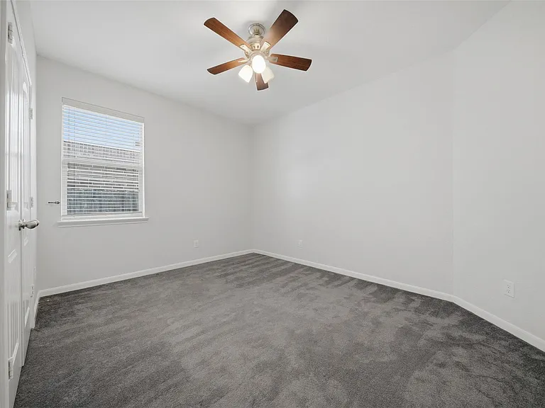 11126 Celano Dr — Photo 23