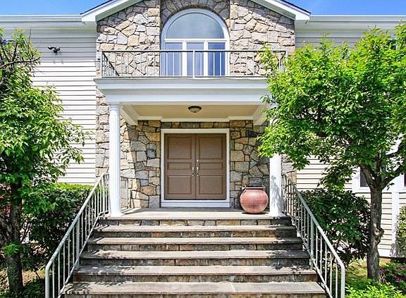 Beautiful Double-Story Entry Way.