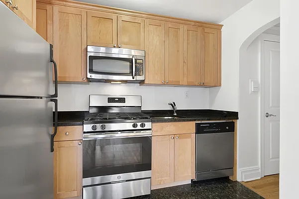 Rented by Citi Habitats | media 14