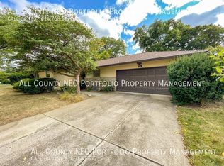 3054 N Star Rd, Columbus, OH 43221