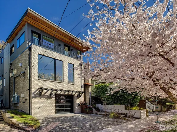 2660 9th Avenue W, Seattle, WA 98119