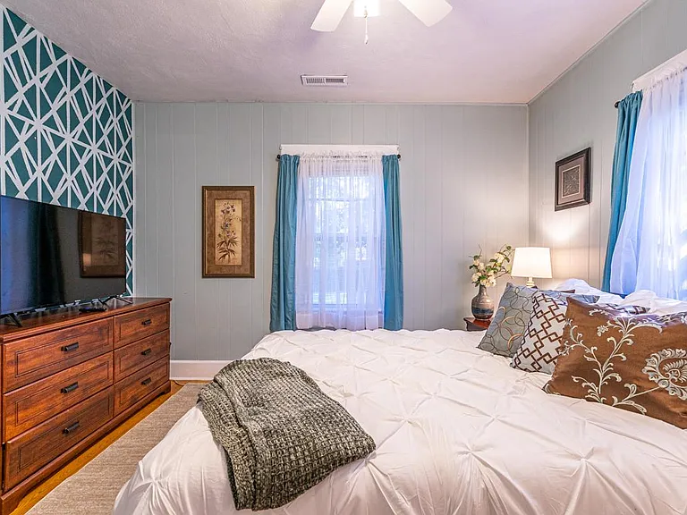 1300 Sparkman St SW — Photo 23