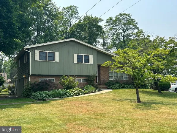 105 W Miami Ave, Cherry Hill, NJ 08002