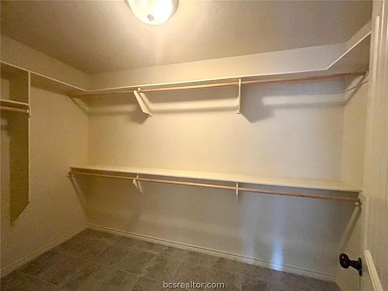 4206 Carnes Ct S — Photo 11