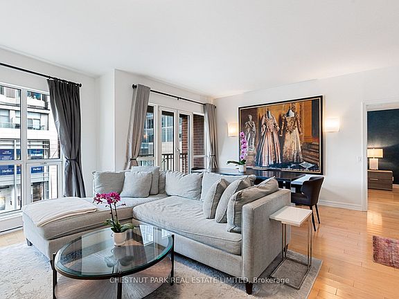 5th image of 38 Avenue Rd #304