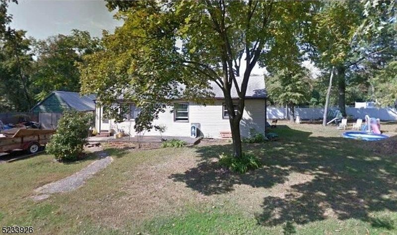 1st image of 540 Louis Ave