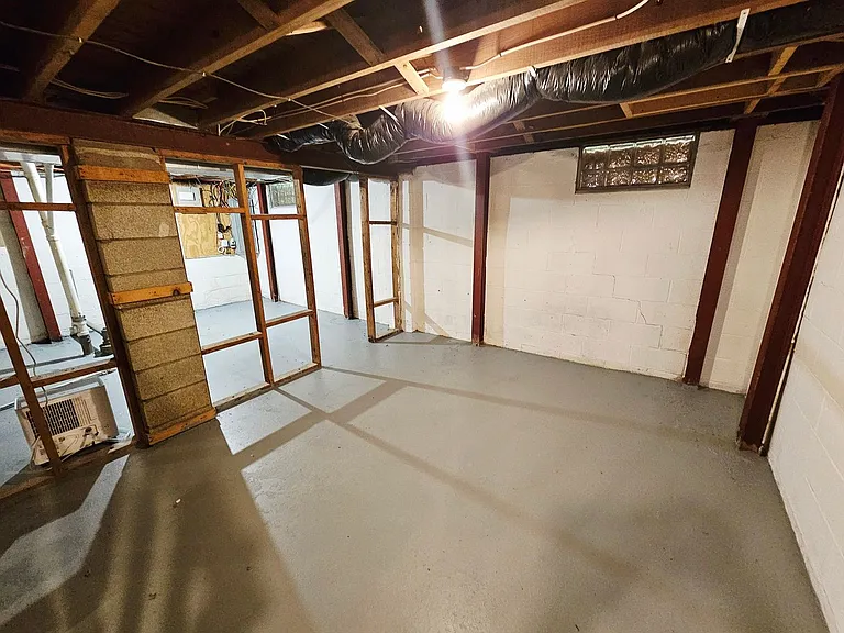 1191 Duxberry Ave — Photo 28