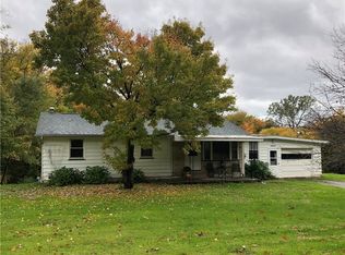 10273 Miller Rd, Fredonia, NY 14063