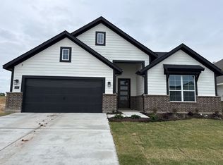 1325 Frio Dr, Springtown, TX 76082