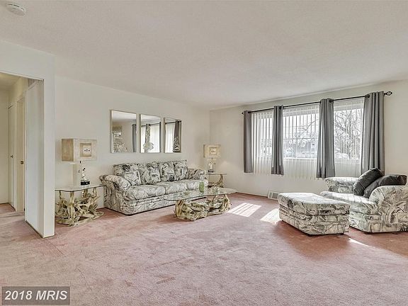 Huge Living Room - hardwoods under carpet