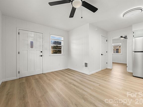 5th image of 71 Maple St