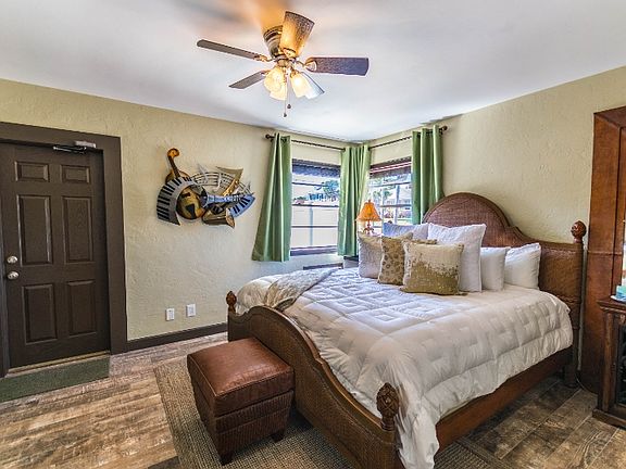 4th image of 600 Oakridge Blvd #6